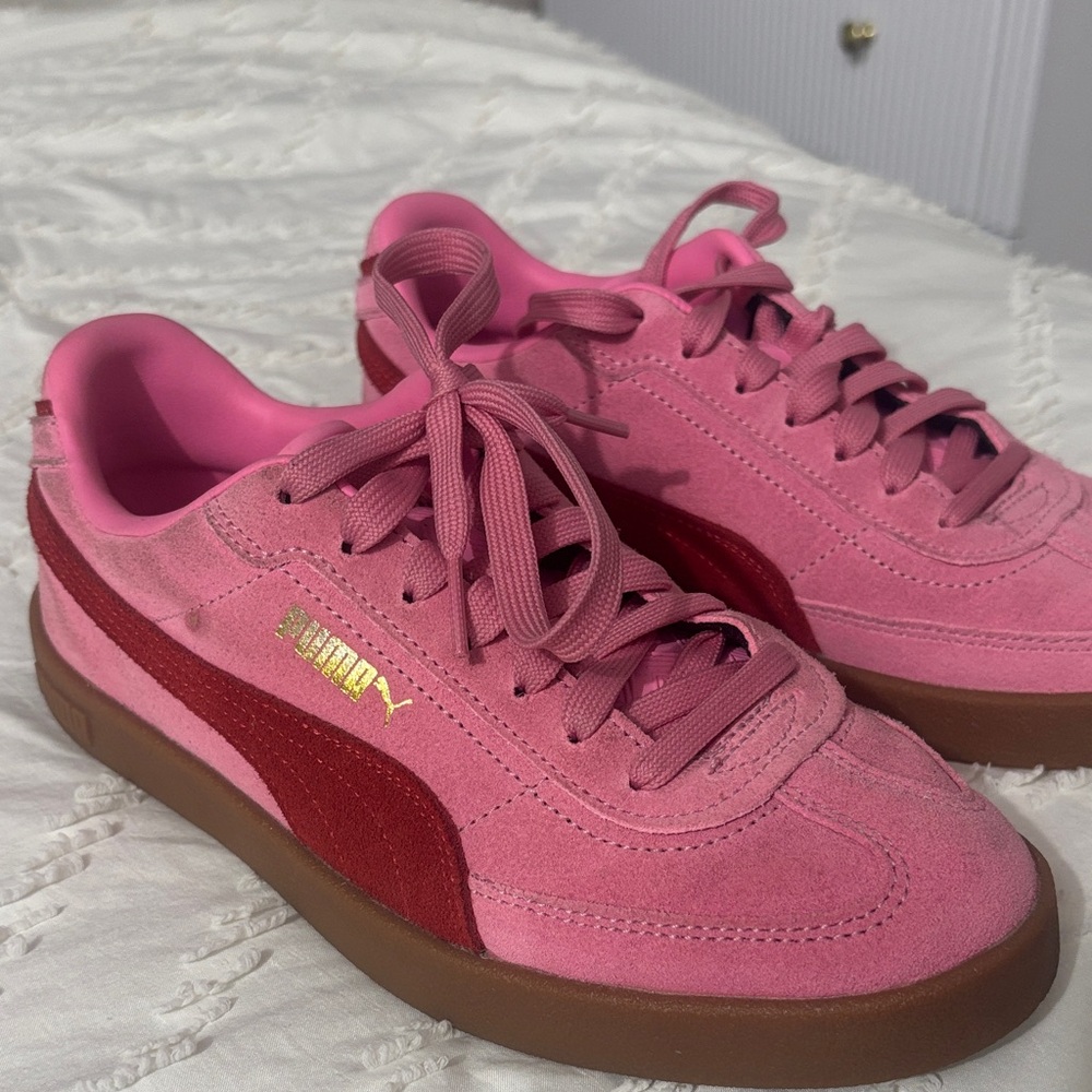Puma Women's Pink and Red Suede Sneakers